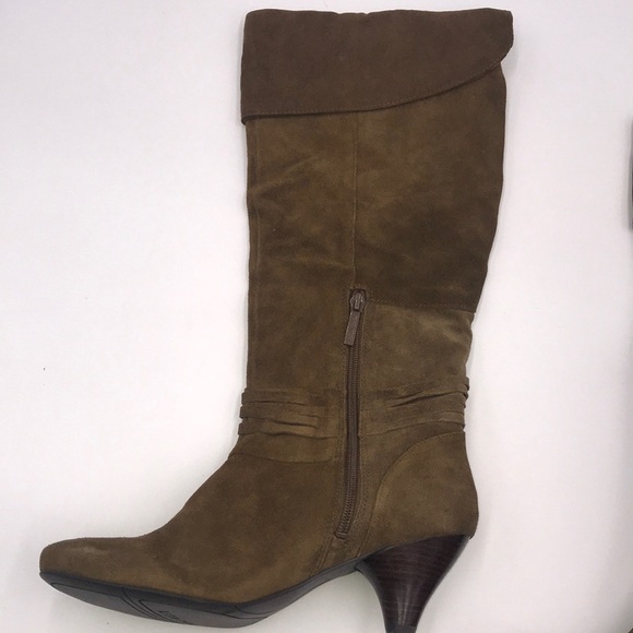 NINE WEST Nwadele Dark Green Suede Knee Boots - Picture 5 of 13